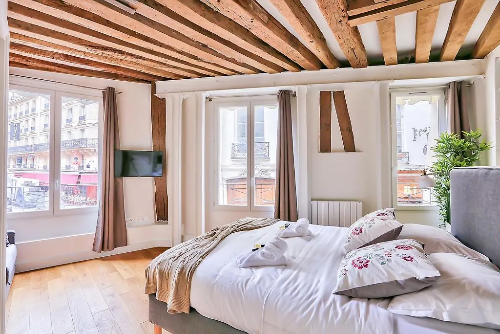 Luxury At Notre Dame *